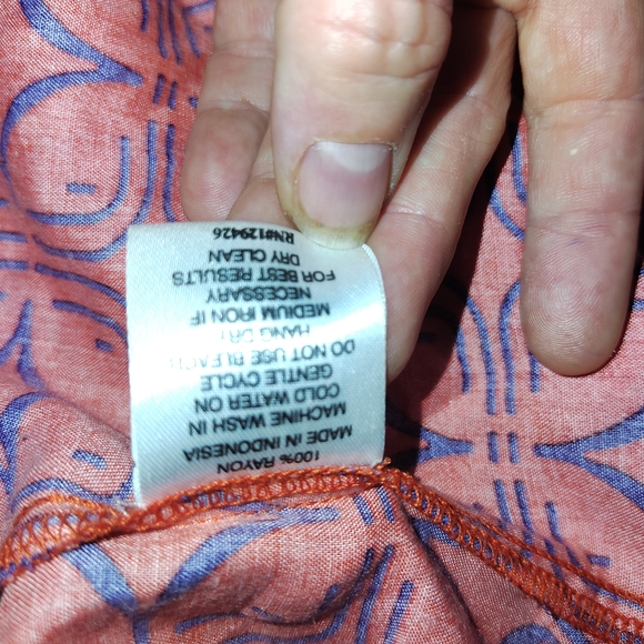 Sleeveless Red Geometric Halter Top Escapada S Like New - Picture 6 of 8